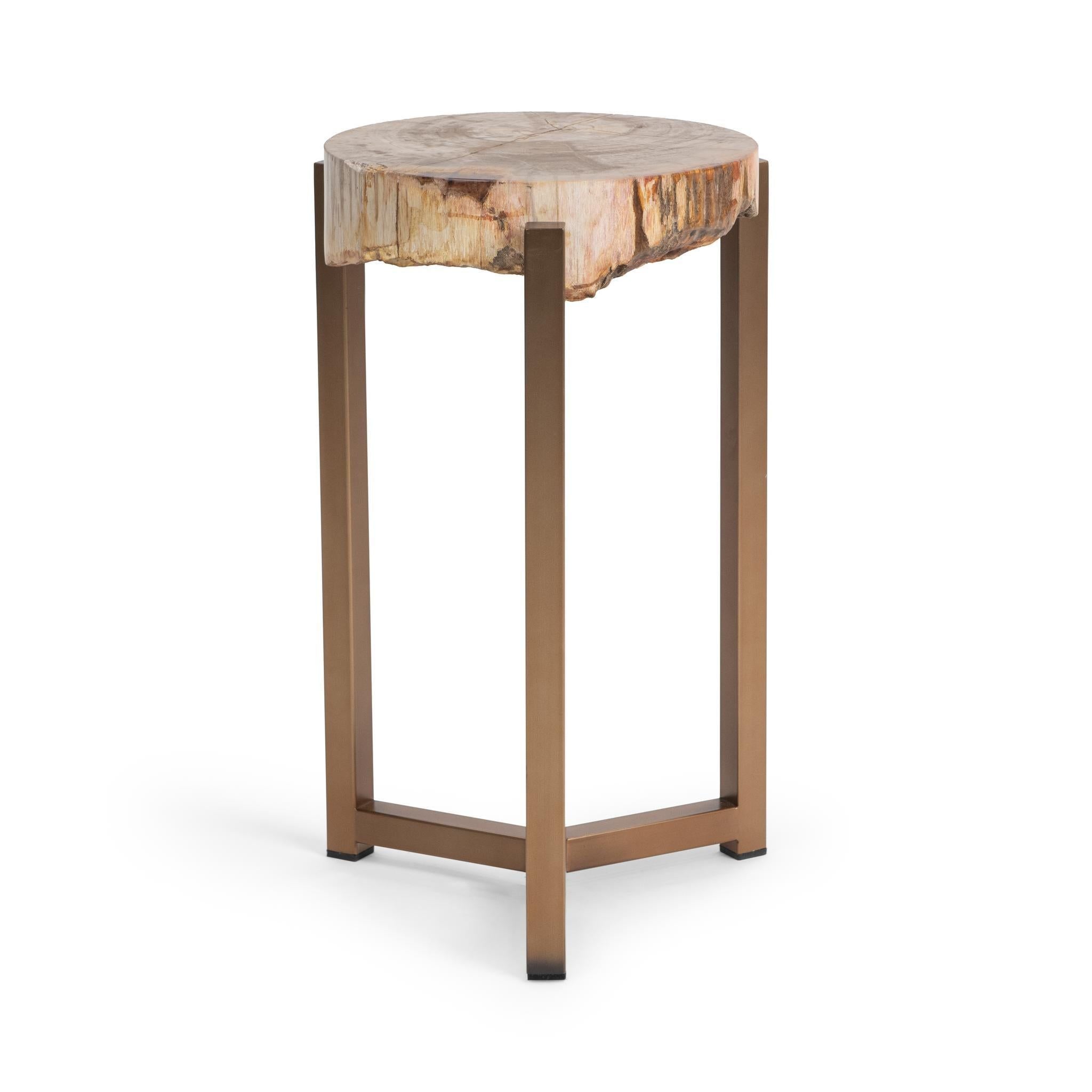 7e9b3767-f650-4ce6-bf0f-8ddbb0ff4ea1 Alliza - Round Accent Table - Image 1